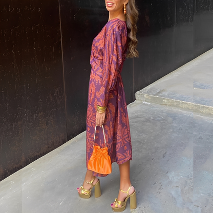 Louna - Elegant kjole med V-hals til kvinder