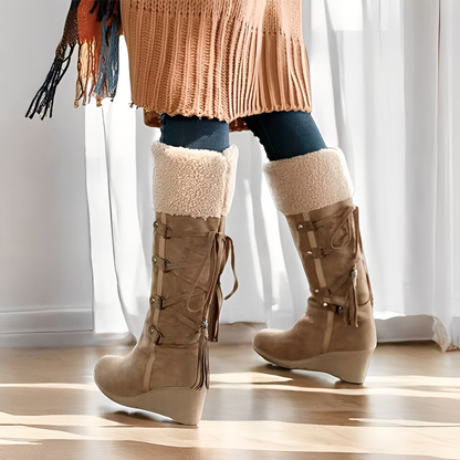 Maria - Stilfulde, med pelsforede kilestøvler til damer