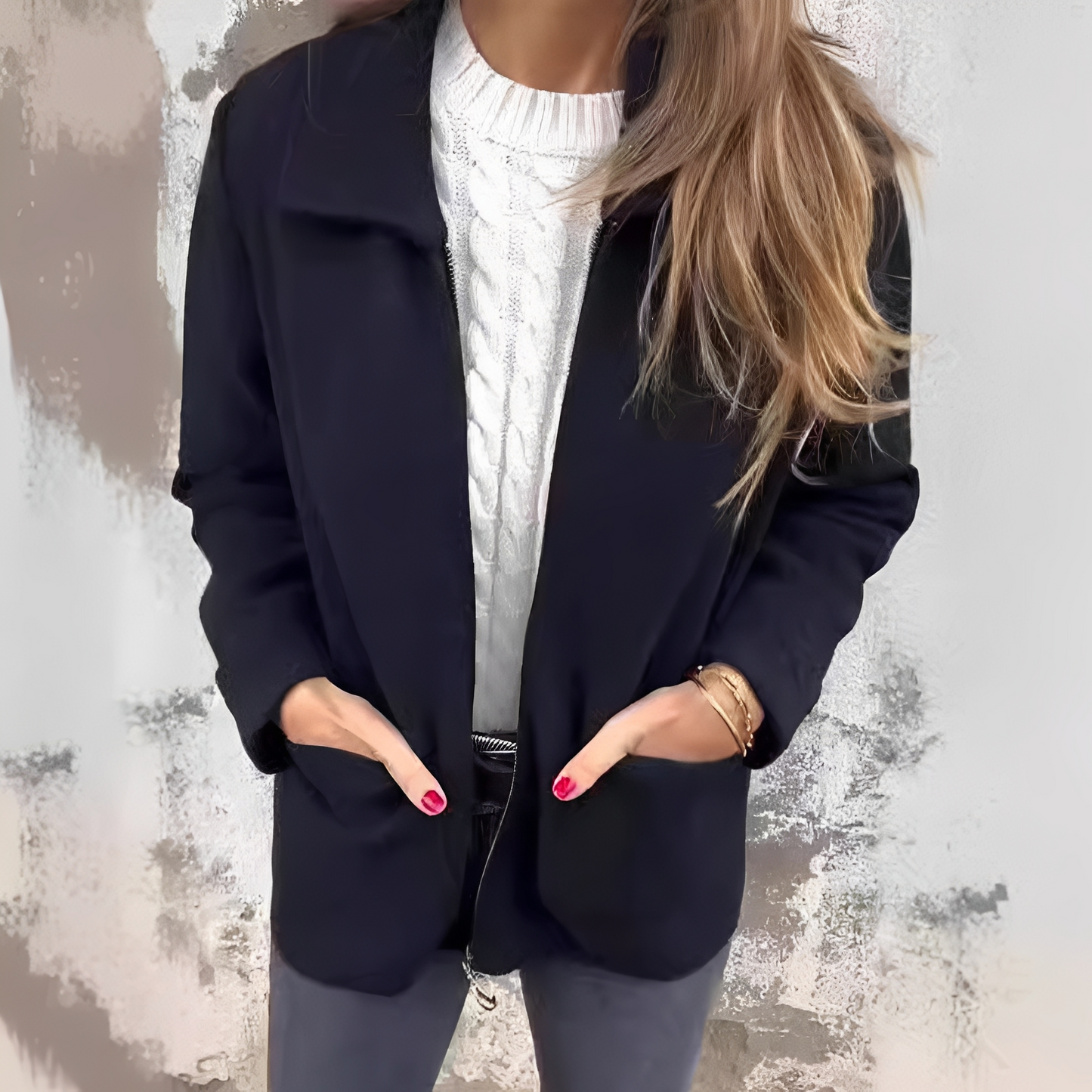 Abby - Elegant, varm frakke med lommer til damer