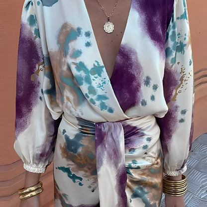 Éva - Elegant kjole med V-hals til kvinder