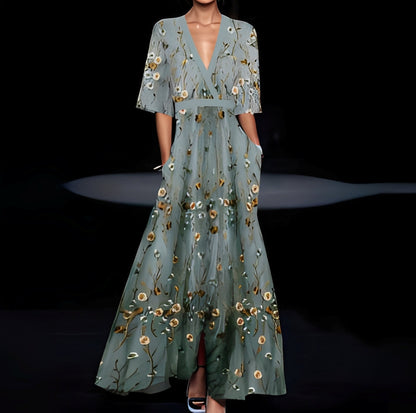 Débora - Lang elegant kjole med blomstermotiv til kvinder