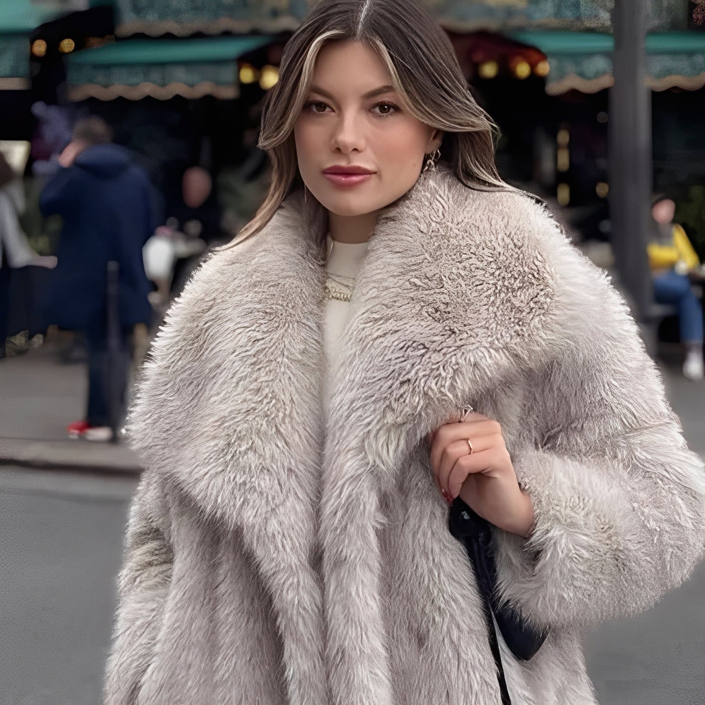 Jennifer - Moderne, smarte kunstpelsjakke til damer