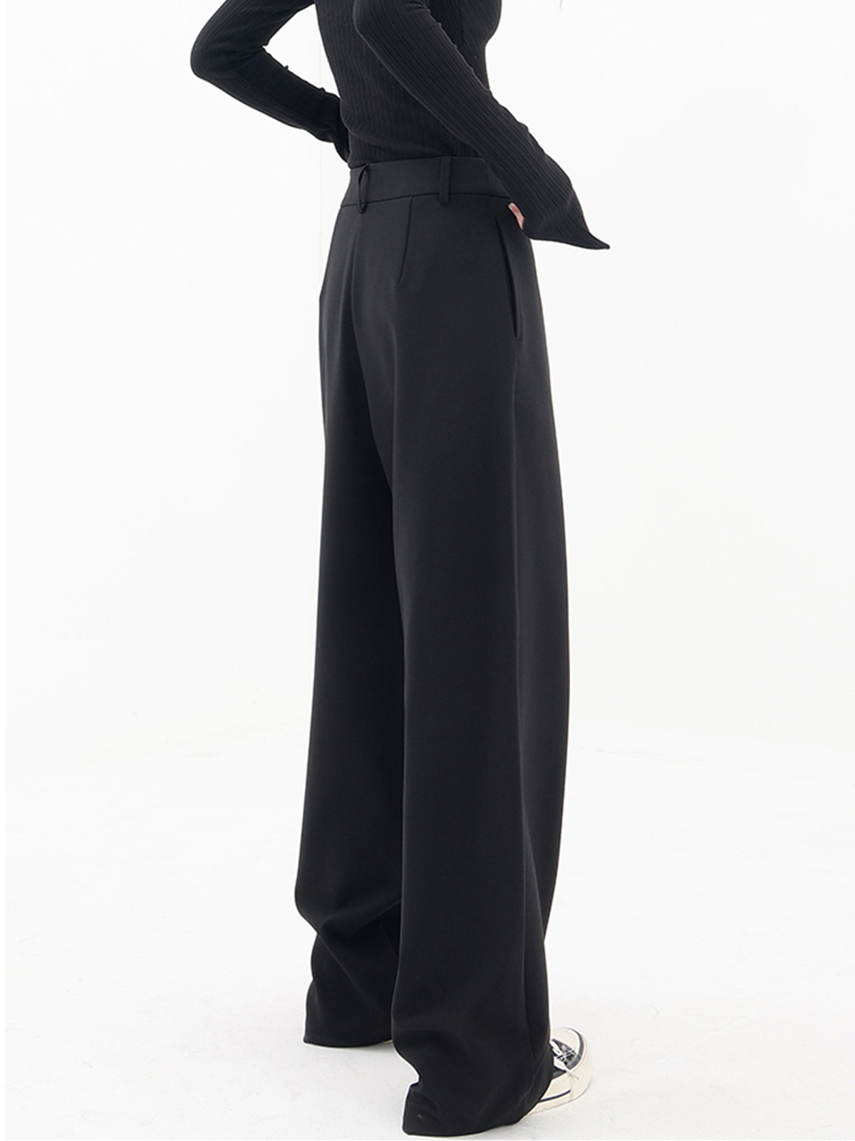 Thalia – Asymmetriske baggy bukser