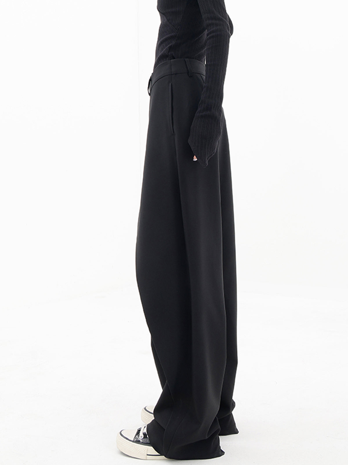 Thalia – Asymmetriske baggy bukser