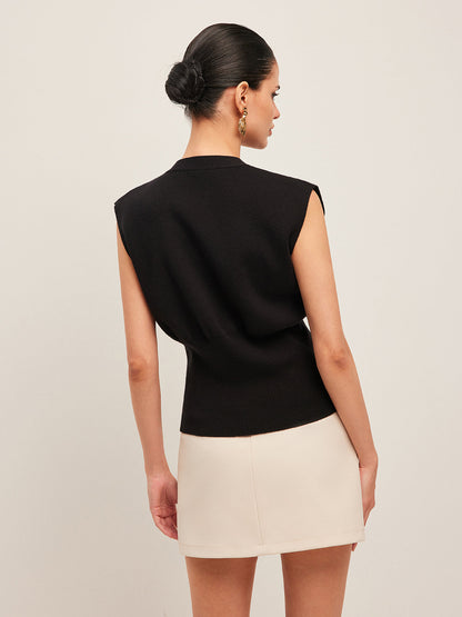 Annalena – V-udskæring Knapdetalje Strikvest