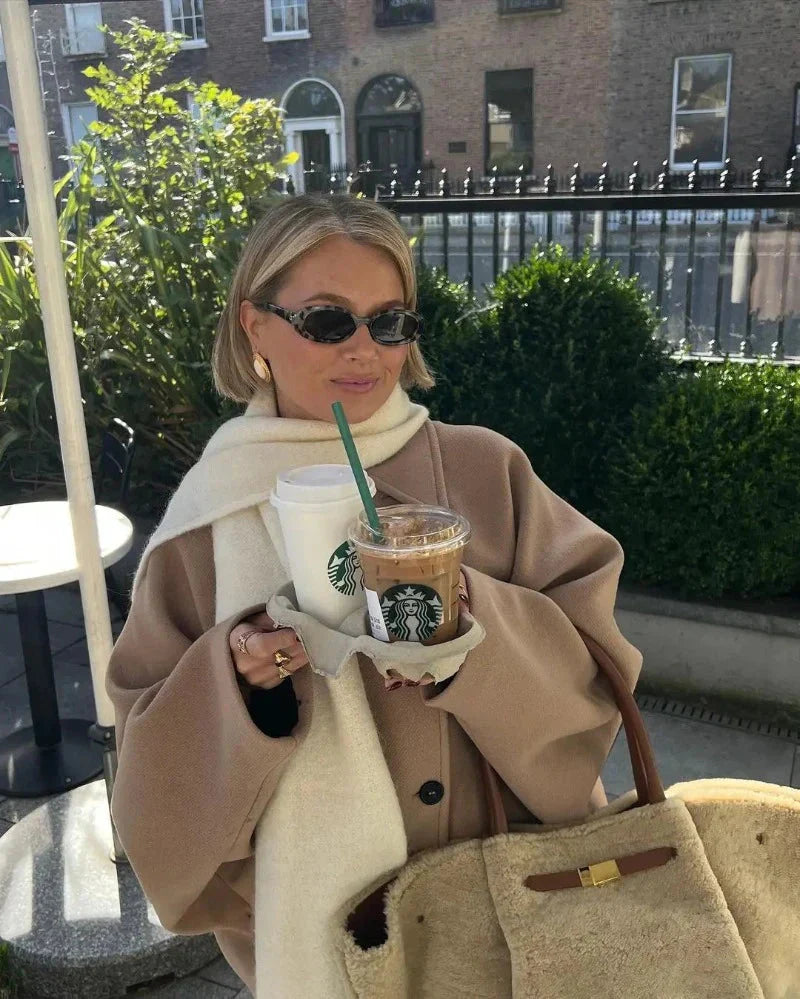 Jessy – Beige overgangsfrakke til damer