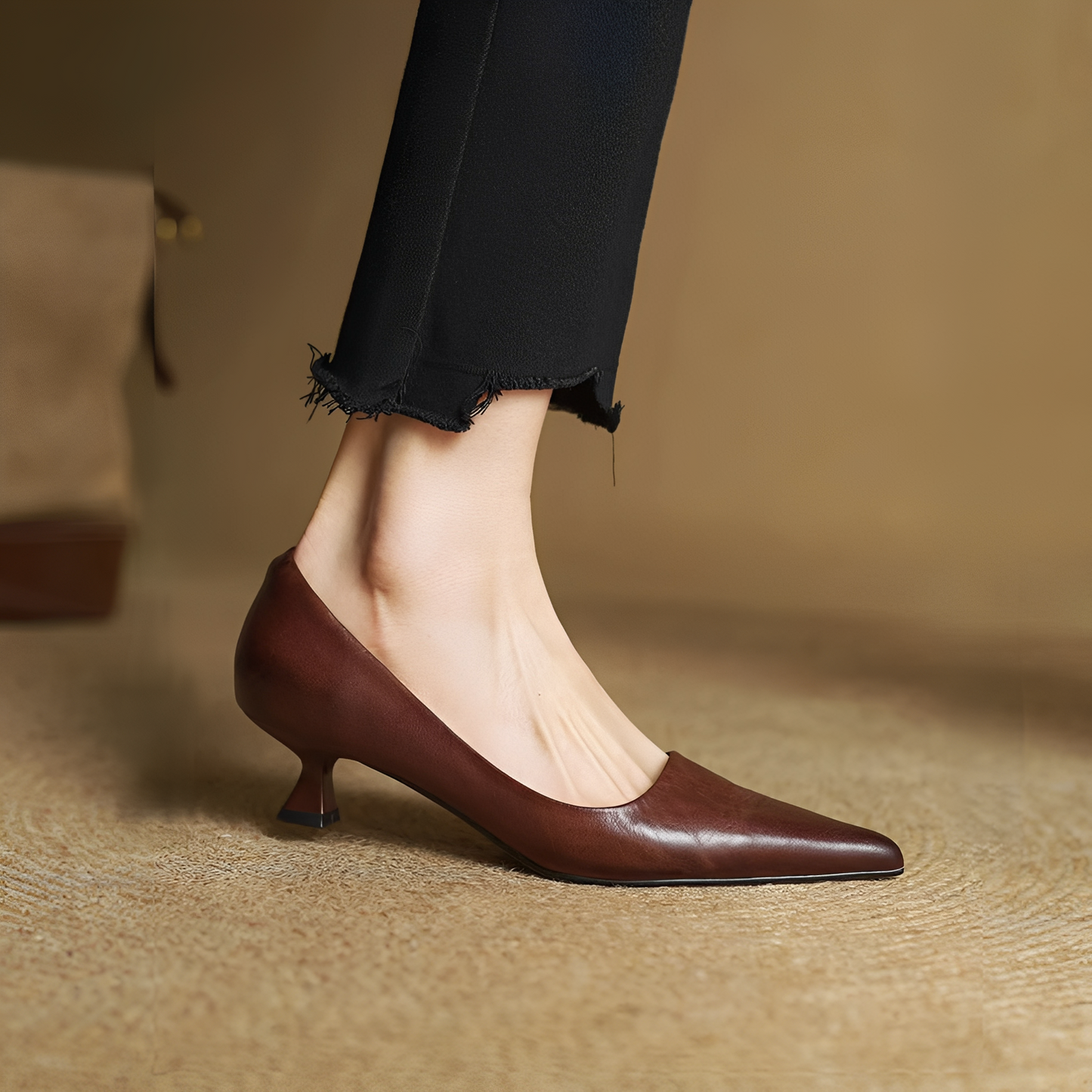 Rhea - Elegante læderpumps med spids tå til damer