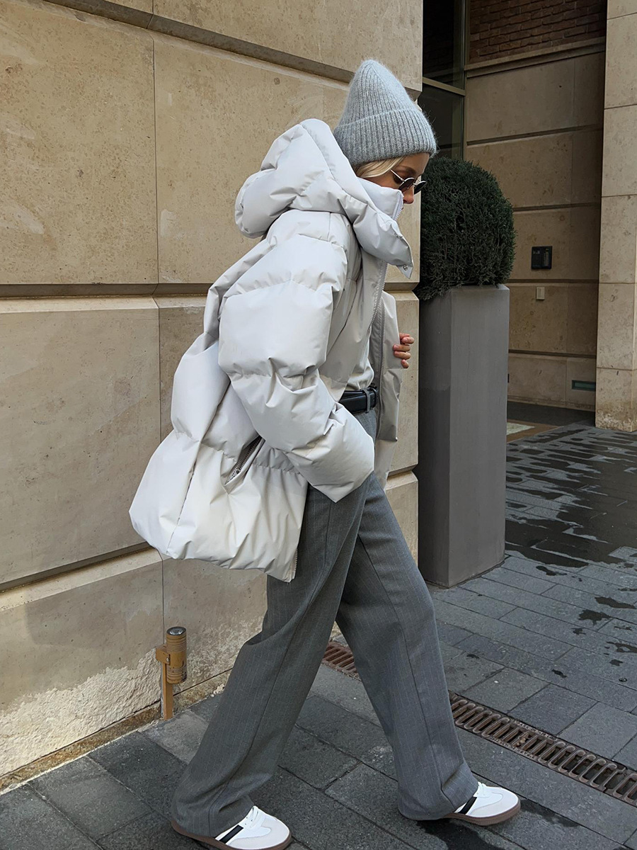 Romanova – Daunenjakke med Hætte