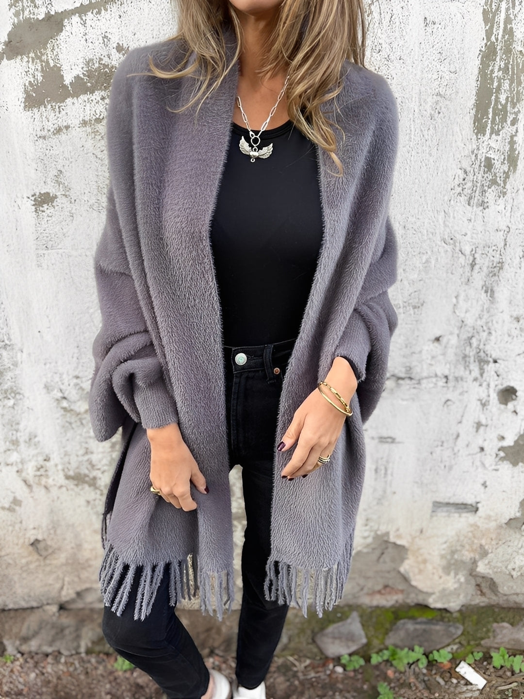 Bethany - Stilfuld strikjakke med kvast til damer